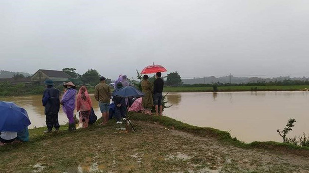 Vớt được 5 thi thể trong nước lũ ở Nghệ An-1