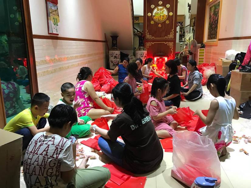 Tặng tài xế grab quà trung thu, người phụ nữ không ngờ cứ mỗi năm lại nhận được tin nhắn có nội dung đặc biệt-5