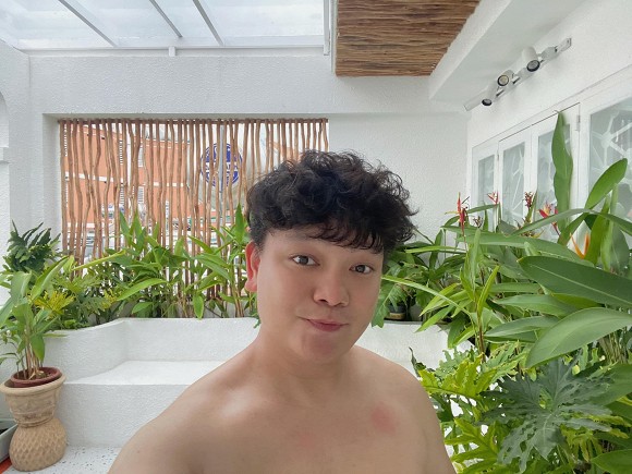 Góc vườn xanh mướt bên trong biệt thự của Trịnh Tú Trung-16