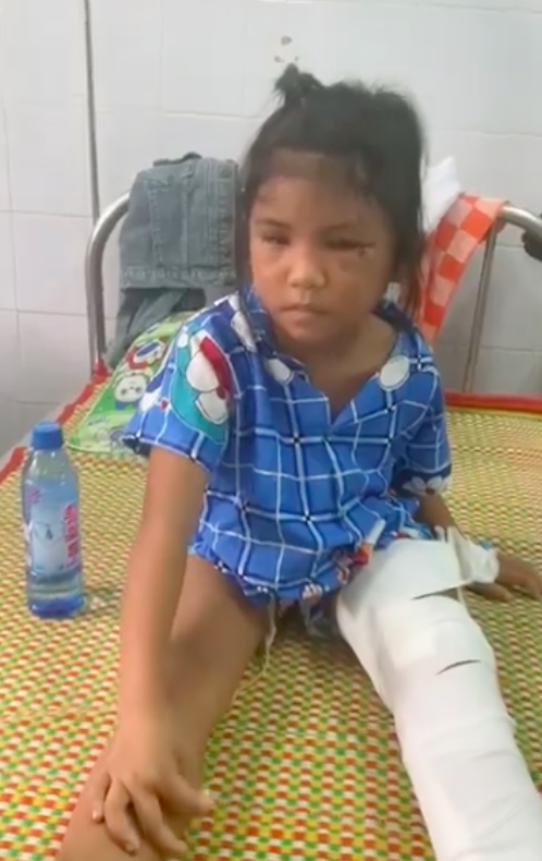 Nụ cười trở lại trên môi người đàn ông Trà Leng xin đi nhờ xe chứ không cần tiền: Hạnh phúc khi được yêu thương và sẻ chia-1