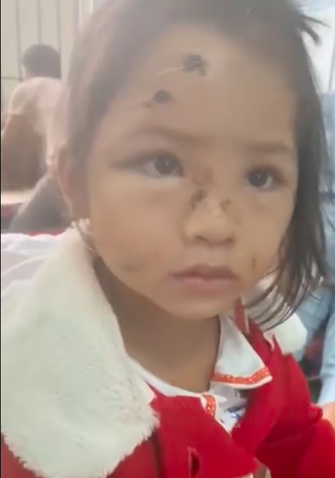 Nụ cười trở lại trên môi người đàn ông Trà Leng xin đi nhờ xe chứ không cần tiền: Hạnh phúc khi được yêu thương và sẻ chia-2