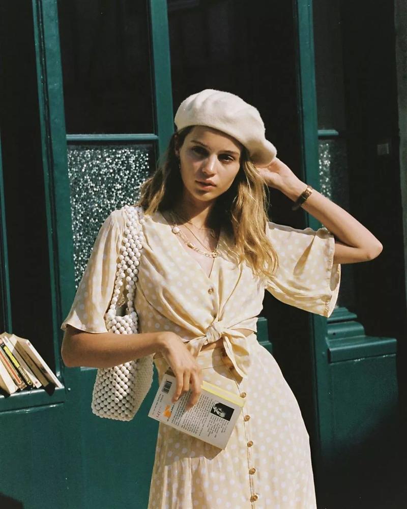 4 mẫu váy được yêu thích nhất dịp Thu Đông: Che dáng cực khéo mà vẫn max sành điệu-2