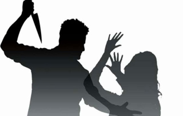 Chồng giết vợ rồi phi tang thi thể sau nhà, con gái về thăm nhà biết chuyện rồi khóc nức nở xin giảm án cho cha vì ẩn tình khó nói-2