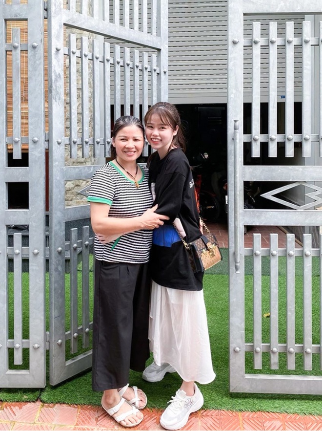 Hành trình yêu 6 tháng của Quang Hải và bạn gái: Từ cặp đôi đạp lên dư luận để bên nhau đến cái kết lãng xẹt từ bài tố người thứ ba dậy sóng MXH-16