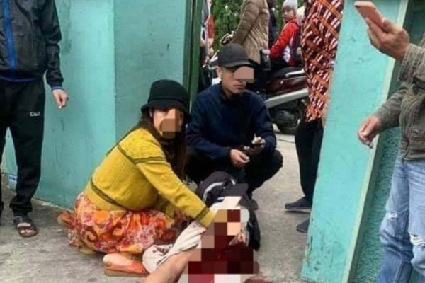 Lộ nguyên nhân 2 phụ huynh đánh nhau ở cổng trường khi đưa con đi học-2