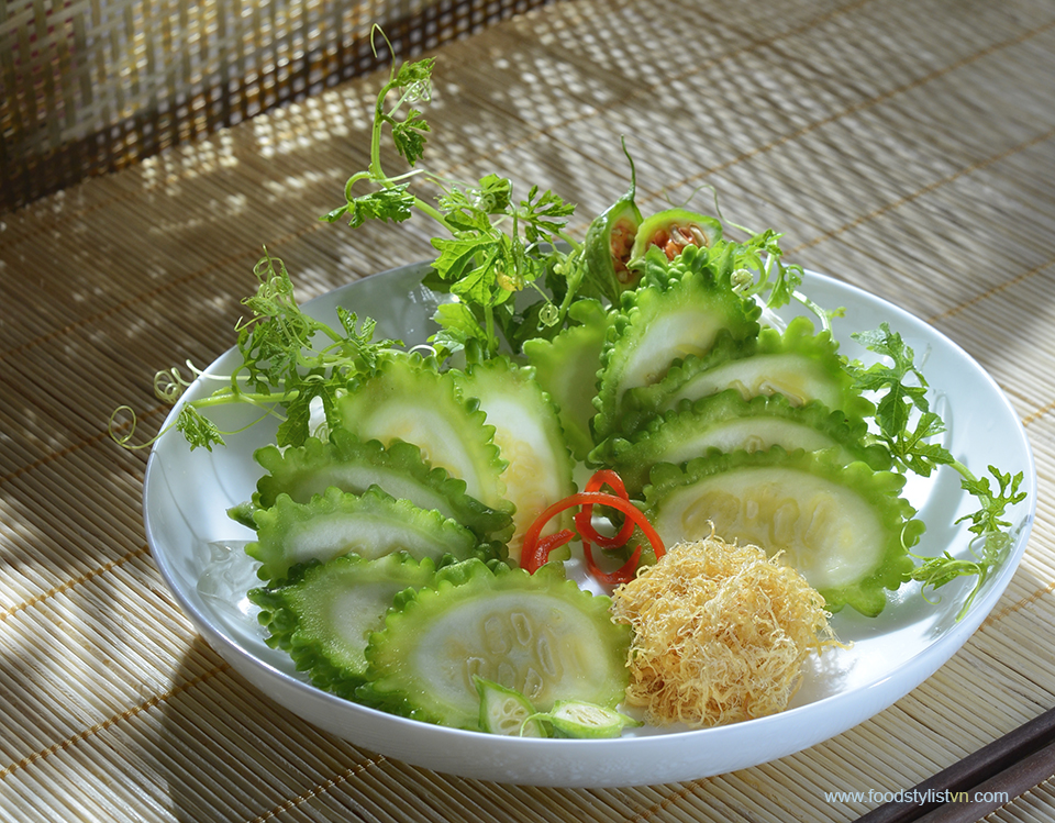 3 mẹo đơn giản giảm độ đắng của khổ qua để ai cũng ăn được!-1