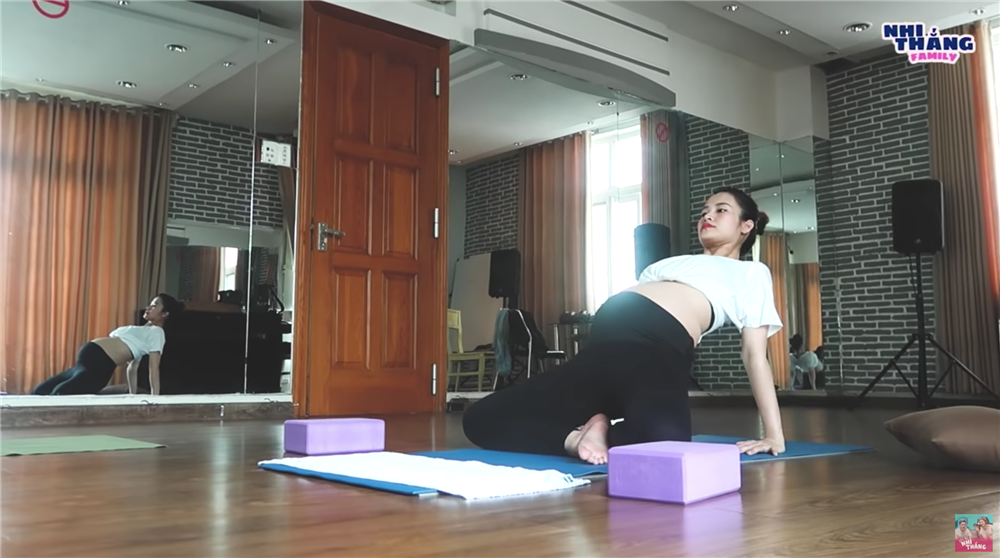 Mẹ bầu Hồ Ngọc Hà và Đông Nhi giữ dáng đẹp ngỡ ngàng đến sát ngày sinh nở, thì ra cả hai cùng làm 1 việc này-8