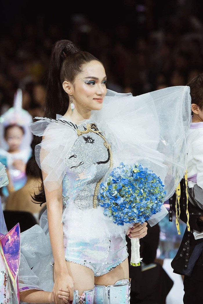 Tiết lộ giá cát-xê cao ngất của Hương Giang, một đêm là đủ mua túi Hermes-7