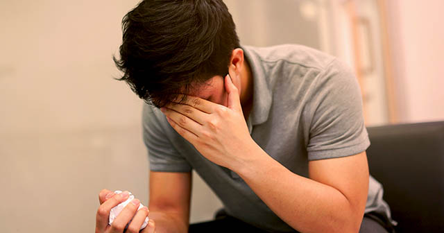 Buồn nôn 3 lần liên tục và 3 dấu hiệu hay bị phớt lờ của ung thư dạ dày-1