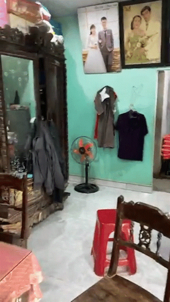 Thủy Tiên đăng ảnh nhà bác trưởng xóm ngoài đời thật tại Hải Lăng khiến dân mạng phản ứng, nhiều người liên tục cập nhật hình ảnh và clip toàn cảnh về gia cảnh của bác-5