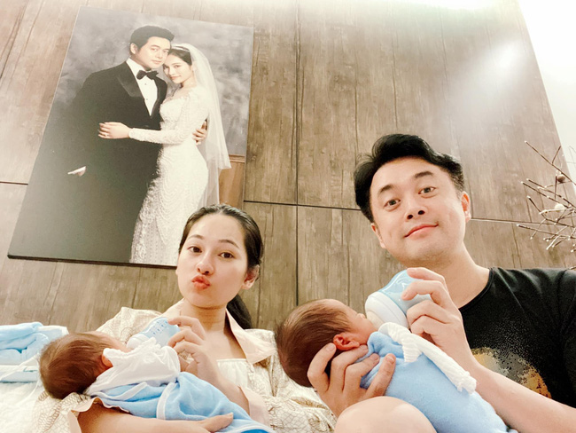 Mê tít loạt khoảnh khắc các bố bỉm sữa showbiz Việt chăm con, Ông Cao Thắng và Cường Đô La cạnh tranh” danh hiệu ông bố ngọt ngào nhất”-11