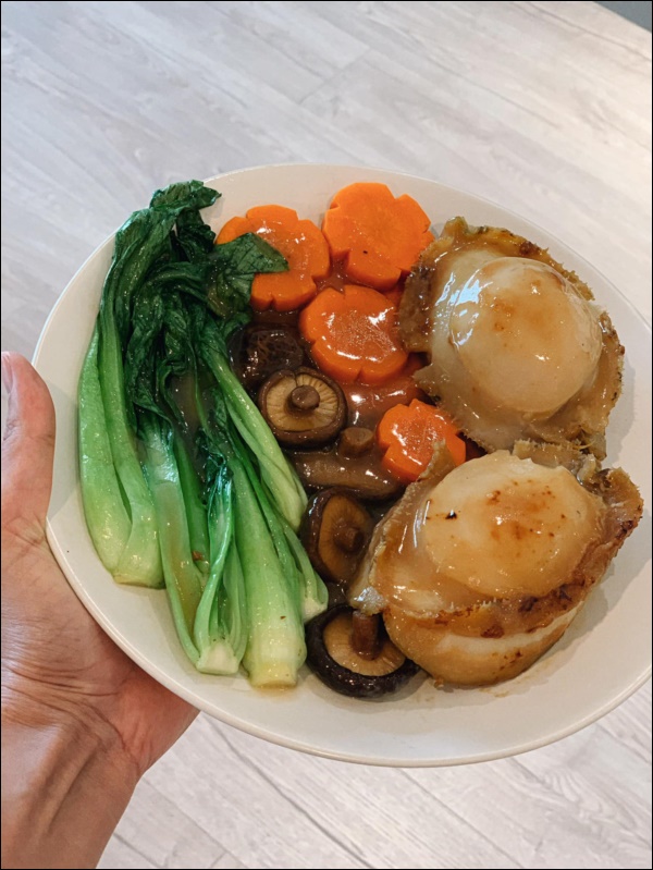 Xóa tan hoài nghi của Hà Hồ, siêu mẫu Thanh Hằng trổ tài làm bánh bông lan trứng muối quá xuất sắc, đủ tiêu chuẩn làm vợ rồi!-10