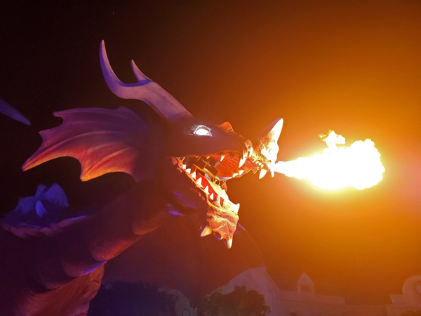 Kỳ ảo Tata Show phiên bản đạo cụ khổng lồ-5