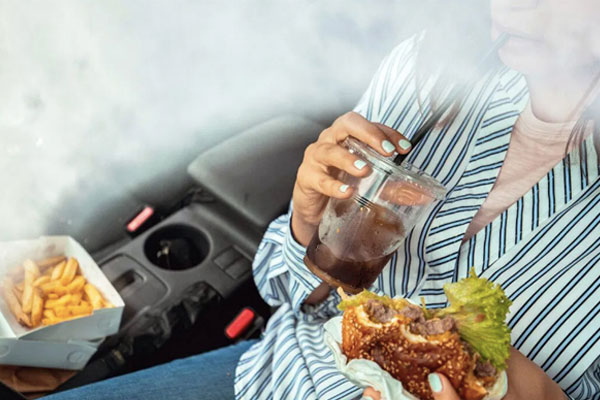 Ăn vặt có hại khủng khiếp cho sức khỏe ra sao?-2