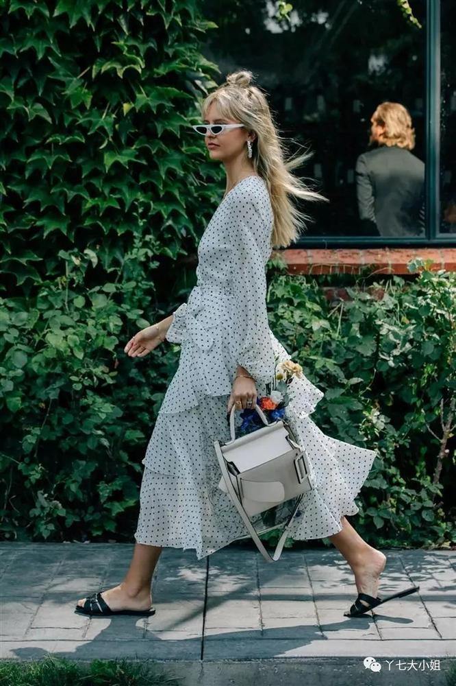 3 món đồ chấm bi vừa sang vừa xinh mà nàng công sở nào cũng cần-3