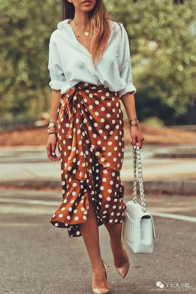 3 món đồ chấm bi vừa sang vừa xinh mà nàng công sở nào cũng cần-9