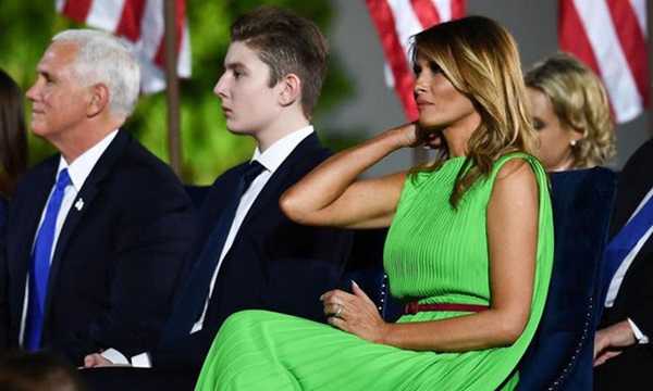 Nhìn lại những hình ảnh đẹp nhất suốt 4 năm qua của Hoàng tử Nhà Trắng Barron Trump trước giây phút Mỹ tuyên bố Tổng thống thứ 46-21