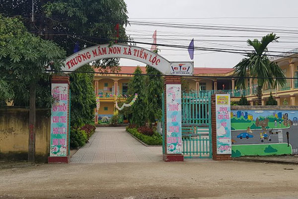 Hàng chục học sinh cấp 2 ngất xỉu ở Cà Mau-2