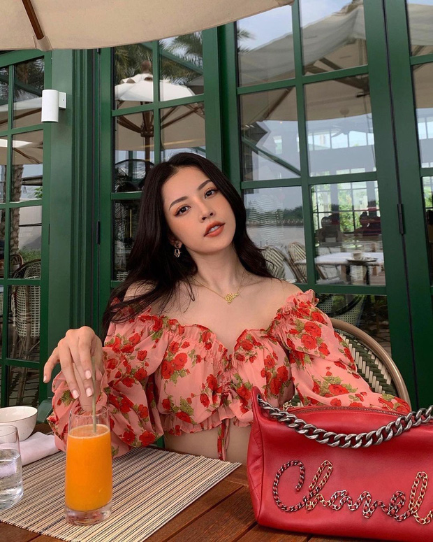 Lệ Quyên cắt tóc ngắn sau ly hôn - Thanh Hằng mix đồ check-in Dallas-3