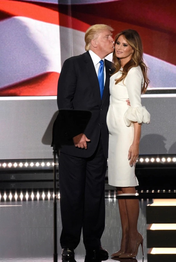 Chụp ảnh khỏa thân, nói 6 ngôn ngữ và những điều ít biết về Đệ nhất phu nhân Melania Trump-6