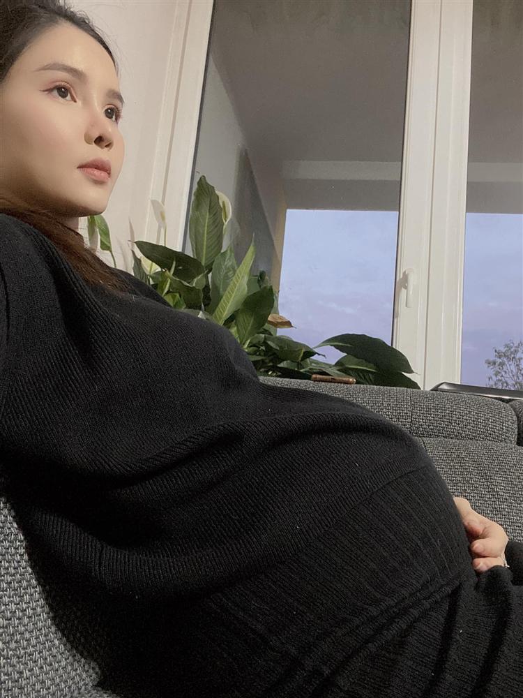 Kỳ Hân lúc mới mang thai mặt mũi xấu như chưa từng được xấu, bầu tháng cuối dân tình nhìn không chịu nổi phải vào nói 1 câu-3