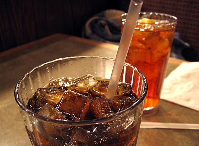 24 tuổi đã phải chạy thận 4 lần/tuần, chàng trai trẻ ân hận suốt đời vì đã sử dụng quá nhiều loại đồ uống mà giới trẻ rất thích-3