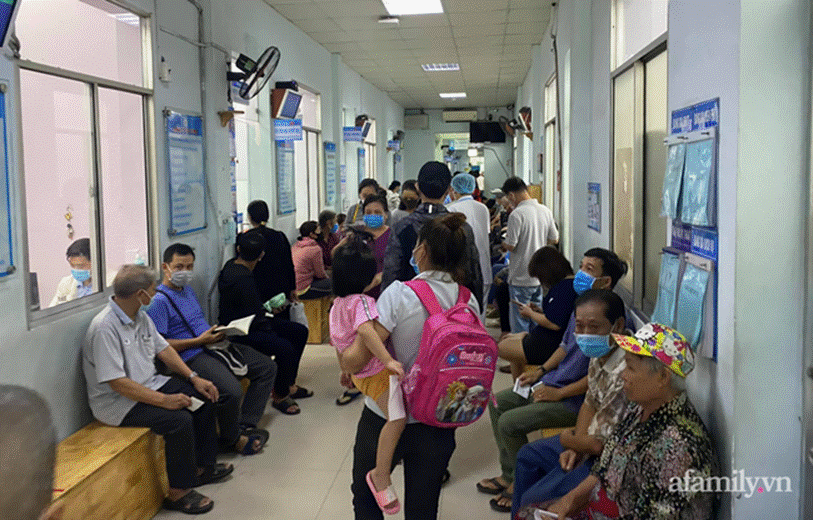 TP.HCM: Người mẹ bỏ con trai tím tái lại bệnh viện sau 2 ngày sinh ra, 2 tháng không quay lại, bác sĩ liên lạc thì nói nhầm số-1