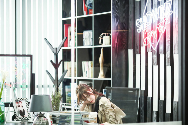 Netizen xót xa đào lại ảnh Lan Ngọc kiệt sức ở phim trường, nội soi dạ dày viêm loét đến chảy máu trước khi phát hiện ung thư-3