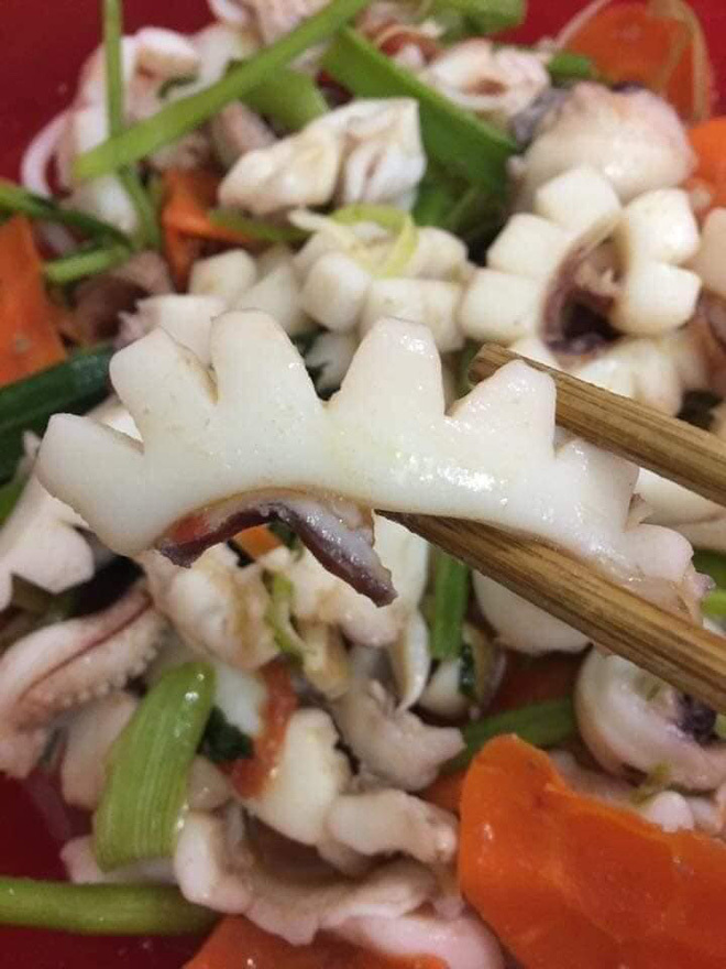 Dân buôn tiết lộ bất ngờ về loại mực khổng lồ bán rẻ 55.000 đồng/kg đang gây sốt-5