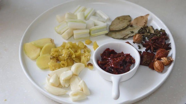 Thịt gà nếu mang hầm với thứ này sẽ thơm mềm, thích hơn cả ăn lẩu-3