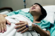 Vụ sản phụ tử vong bất thường ở BV Việt Pháp: Bác sĩ sản khoa chỉ rõ những đối tượng dễ bị băng huyết sau sinh, cần đặc biệt cảnh giác