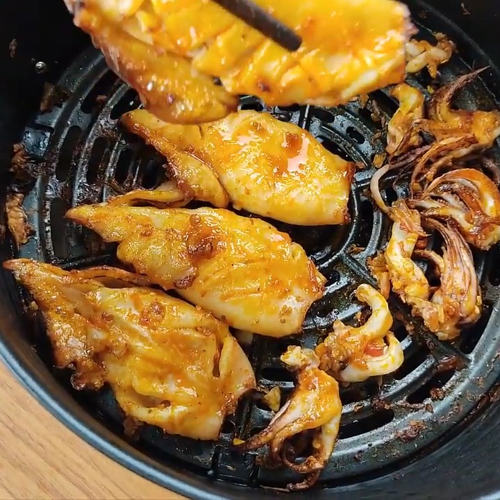 Chỉ 15 phút, chị em sẽ có ngay món ăn nóng hổi đậm đà&nbsp;cùng chồng tỉ tê tâm sự ngày cuối tuần-8