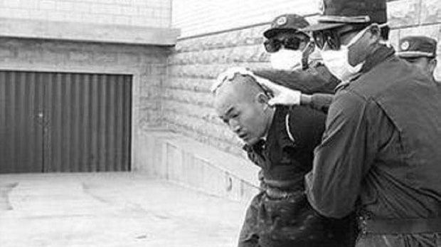 Tên sát nhân điên loạn nhất Trung Quốc: Từ tuổi thơ đầy biến động cho đến tâm lý vặn vẹo và cái chết thương tâm của 67 người vô tội-4