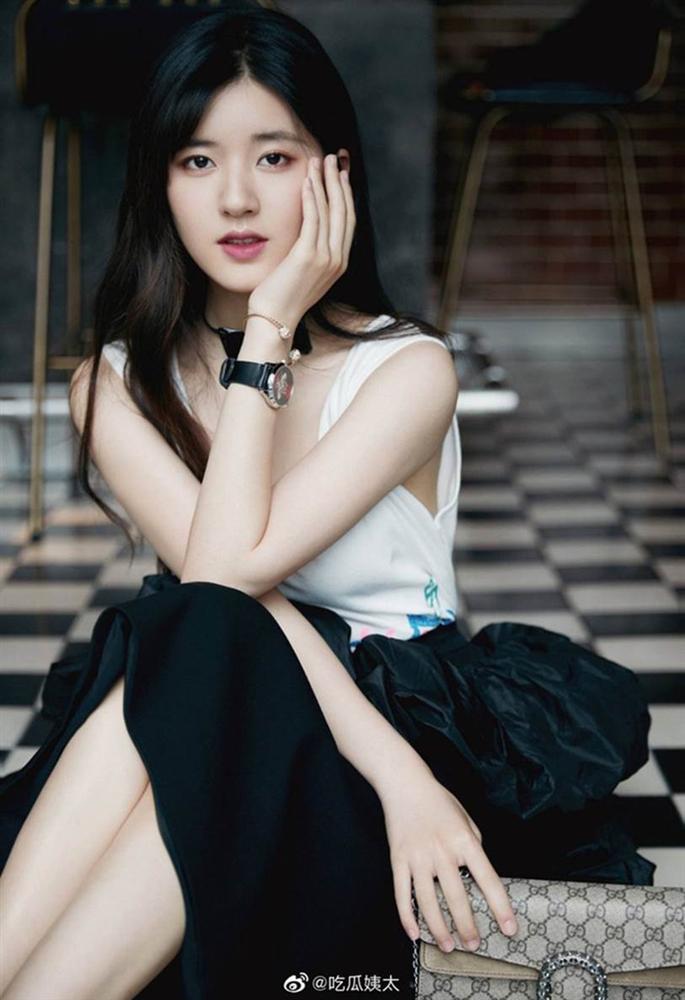 Bản sao Triệu Lệ Dĩnh” Triệu Lộ Tư bị khui ảnh trước khi nổi tiếng, liệu có khác xa hiện tại?-3