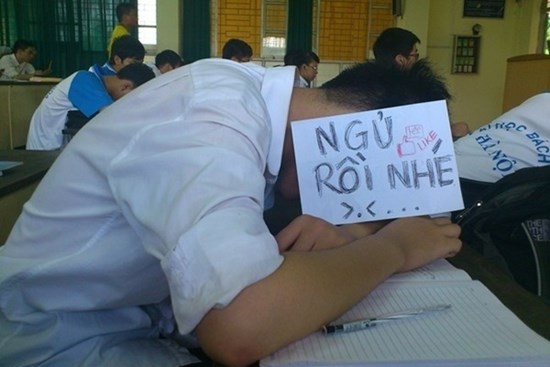 Ôm bụng cười những pha xử lý 
