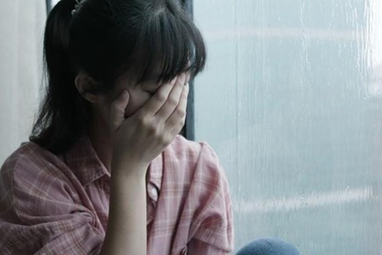 Mang máy tính cũ của chồng đi sửa thì 