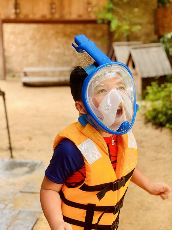 Jennifer Phạm khoe dáng nuột nà trong phòng tắm cùng khoảnh khắc khóa môi chồng cực ngọt-5