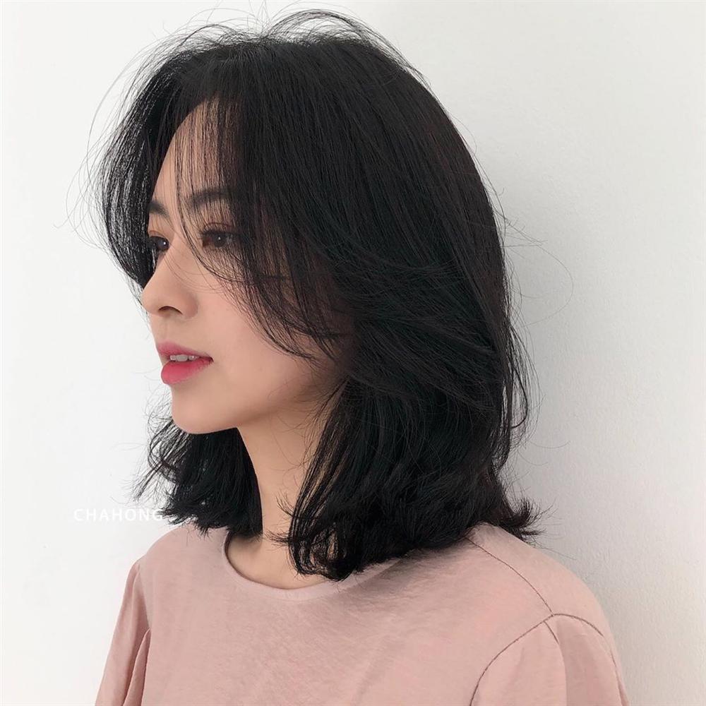 Tóc xương đòn - kiểu tóc hợp mọi dáng mặt: Hiện đại, cá tính hệt tóc ngắn, mà cũng nữ tính sang chảnh chẳng thua tóc dài-2