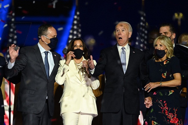 Ông Joe Biden tuyên bố chiến thắng, có bài phát biểu sâu sắc không quên cảm ơn người vợ tào khang-5