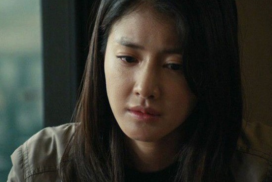 Đau đẻ gọi cho chồng thì nhận được câu đáp dửng dưng đáng sợ, cô vợ làm một điều vô cùng quyết liệt khi thấy rõ bản chất người đầu gối tay ấp