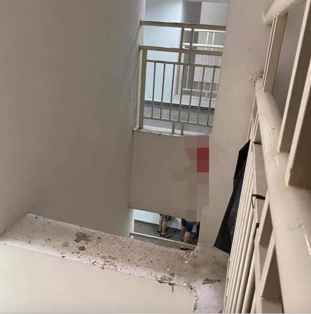 Kinh hoàng phát hiện thi thể người phụ nữ lìa đầu trong chung cư ở quận 7-1