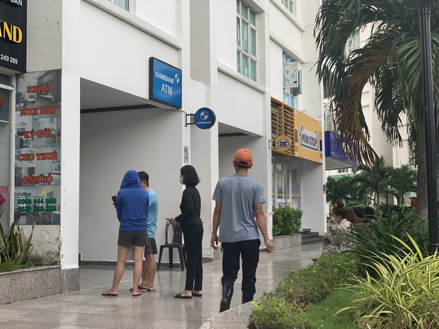 Kinh hoàng phát hiện thi thể người phụ nữ lìa đầu trong chung cư ở quận 7-2