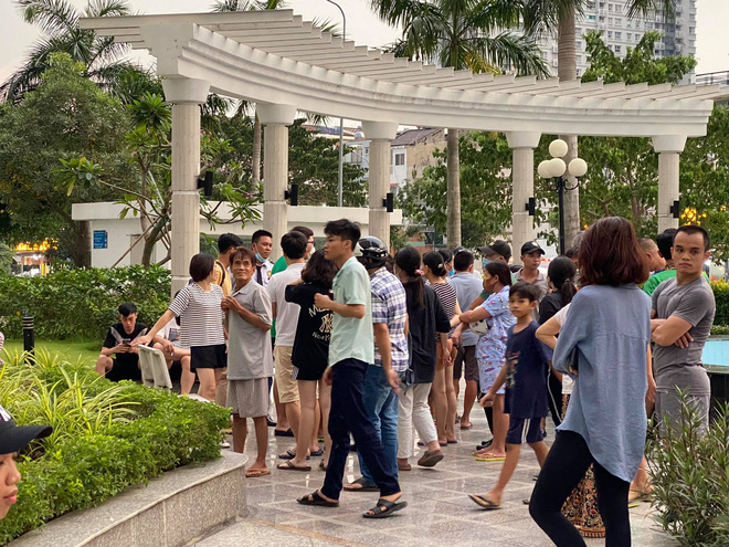 Vụ thi thể người phụ nữ lìa đầu ở chung cư quận 7: Cư dân hoang mang kể lại thời điểm phát hiện sự việc-3