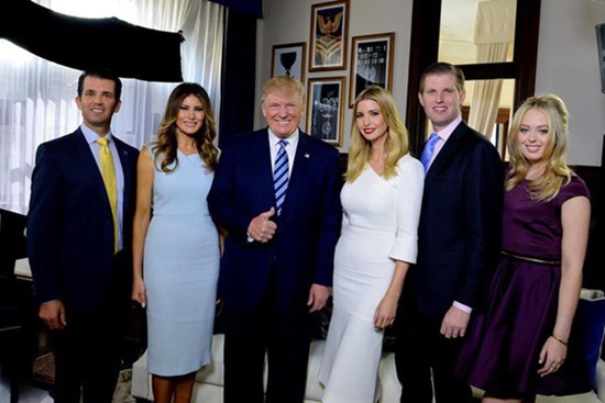 Khi cánh cửa Nhà Trắng đã khép lại, ông Donald Trump, 