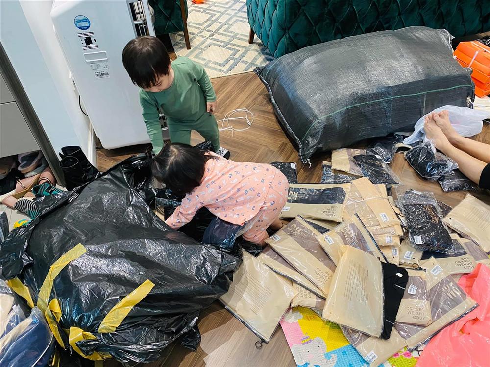 Sữa - Sam nhà Hằng Túi bé tí đã biết đếm số cực đỉnh, nhưng biết cách dạy con đếm số của hot mom thì ai nấy cười rách mép-3