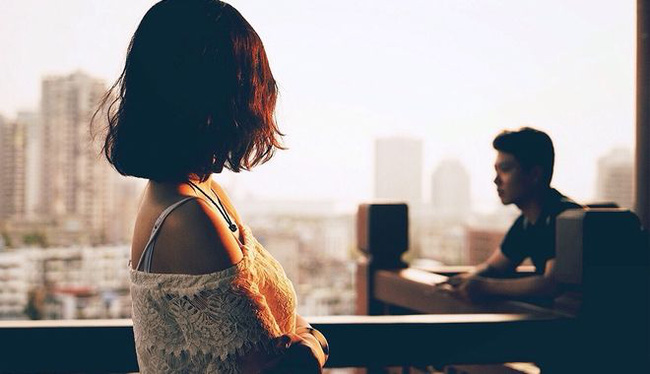 Thử chồng bằng một câu hỏi về chuyện sinh con, người vợ bị tấn công dồn dập, cô đưa ra tờ giấy với lời kết luận khiến cả nhà chồng chết điếng-2