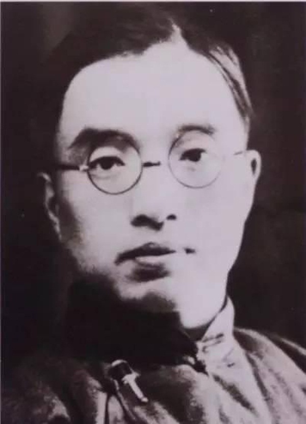 Người vợ bán máu để nuôi 6 đứa con riêng của chồng, 7 năm sau ngày bà mất, chiếc hộp được tìm thấy chứa bí mật khiến tất cả bật khóc-6