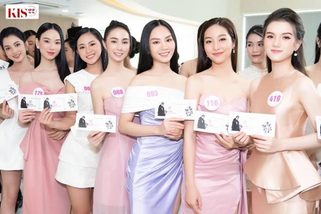 Người đẹp có học vấn khủng nhất nhì cuộc thi HH Việt Nam 2020 là ai?-6