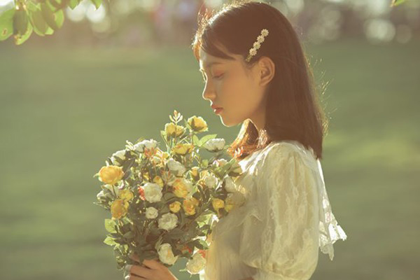 Nhân tướng học chỉ rõ điềm tốt xấu về nốt ruồi trên gò má phụ nữ-4