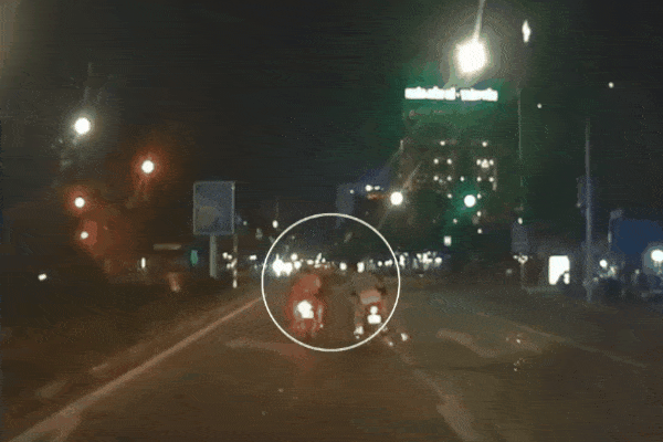 Thiếu niên 15 tuổi giật túi xách ở trung tâm TP.HCM-2